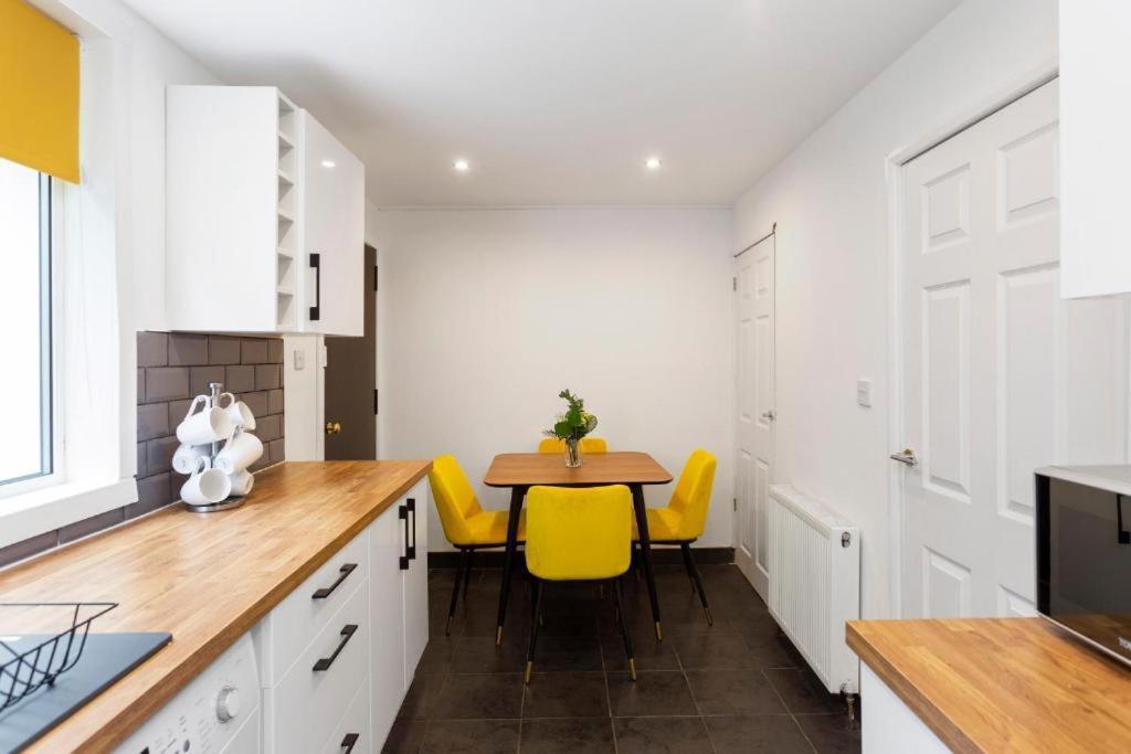 Stylish 3 Bed Edinburgh Abode - Parking And Garden Villa Ngoại thất bức ảnh